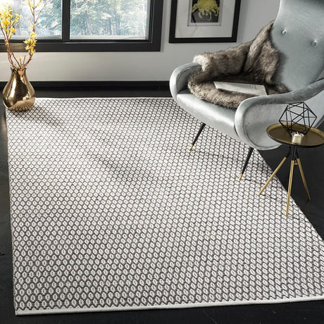 Safavieh Montauk Mtk608J Charcoal/Ivory Rug.