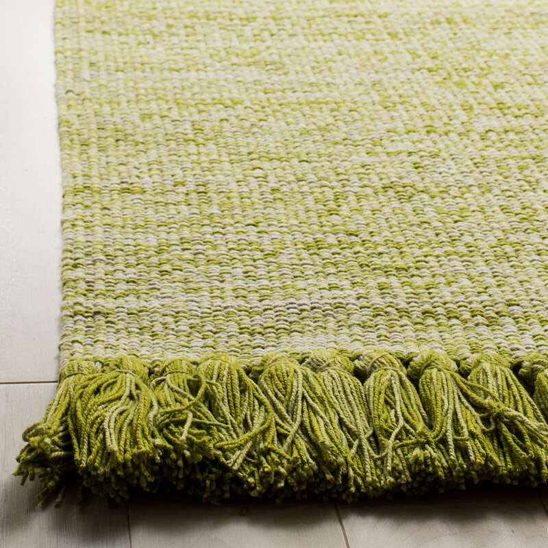 Safavieh Montauk Mtk610G Olive / Green Area Rug