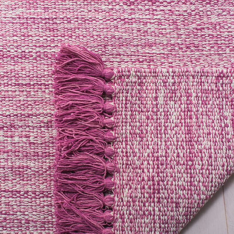 Safavieh Montauk Mtk610P Pink Area Rug