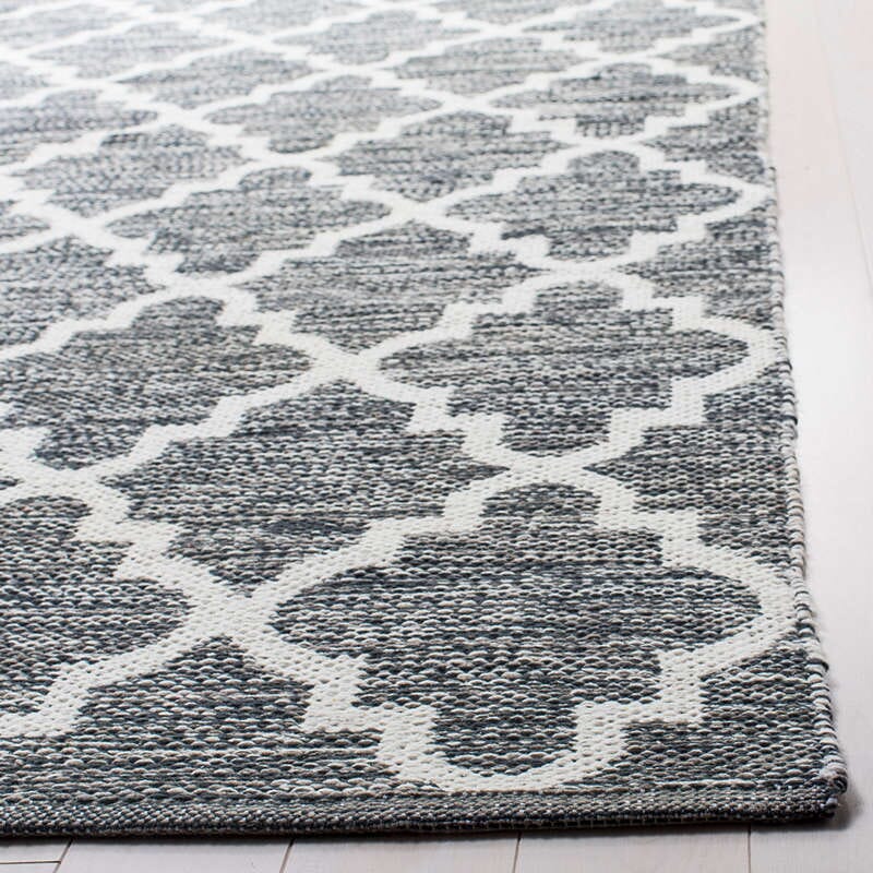 Safavieh Montauk Mtk611J Charcoal / Ivory Geometric Area Rug