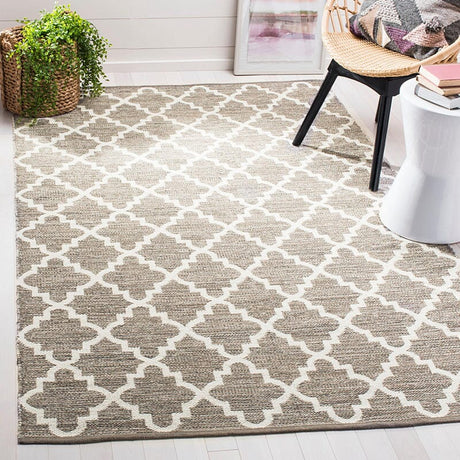 Safavieh Montauk Mtk611R Beige / Ivory Rugs.