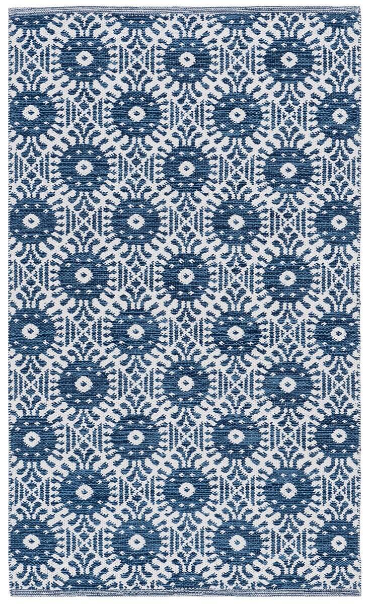 Safavieh Montauk Mtk612C Navy / Ivory Geometric Area Rug