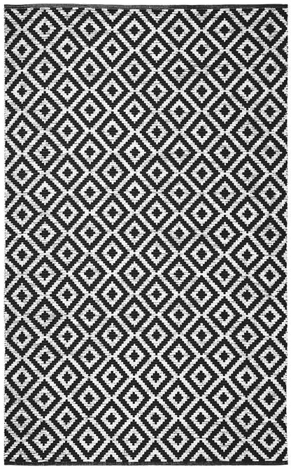 Safavieh Montauk Mtk613A Black / Ivory Geometric Area Rug