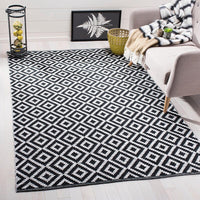 Safavieh Montauk Mtk613A Black / Ivory Geometric Area Rug