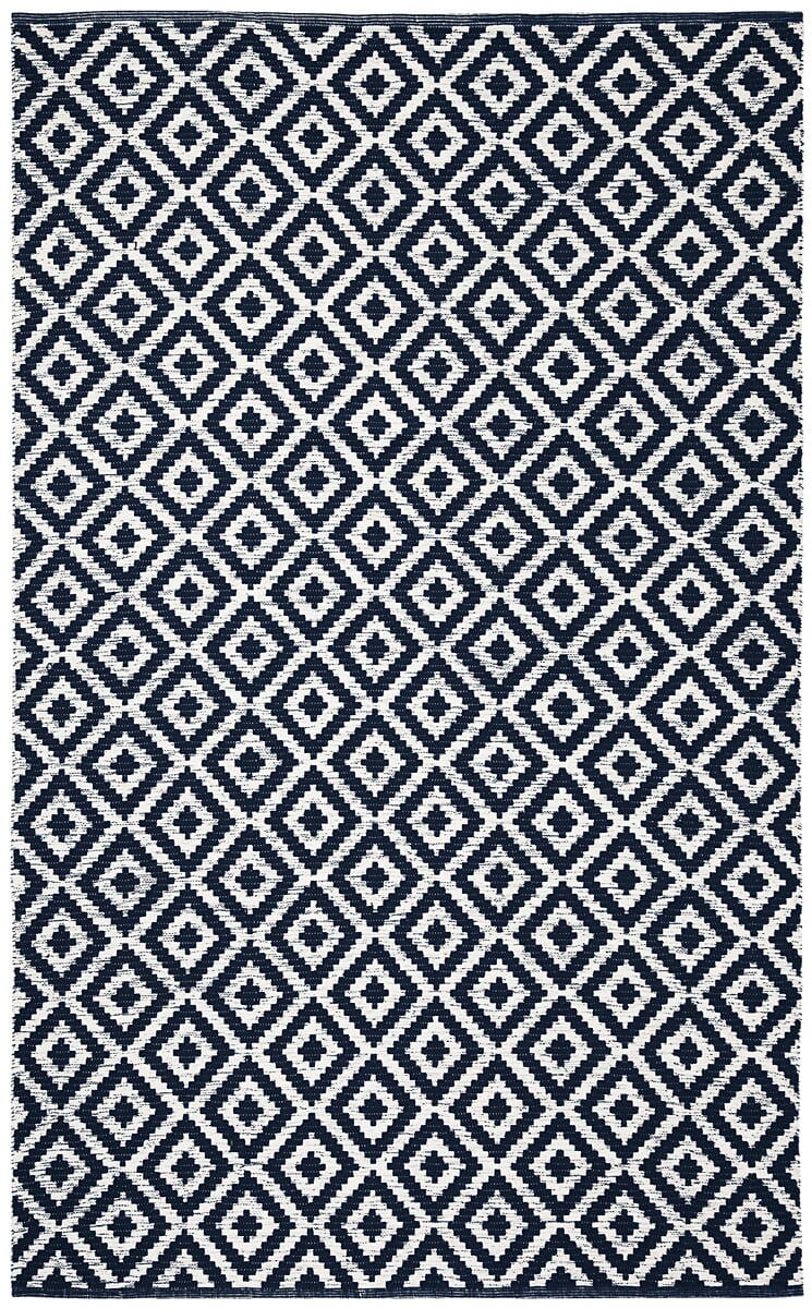 Safavieh Montauk Mtk613C Navy / Ivory Geometric Area Rug