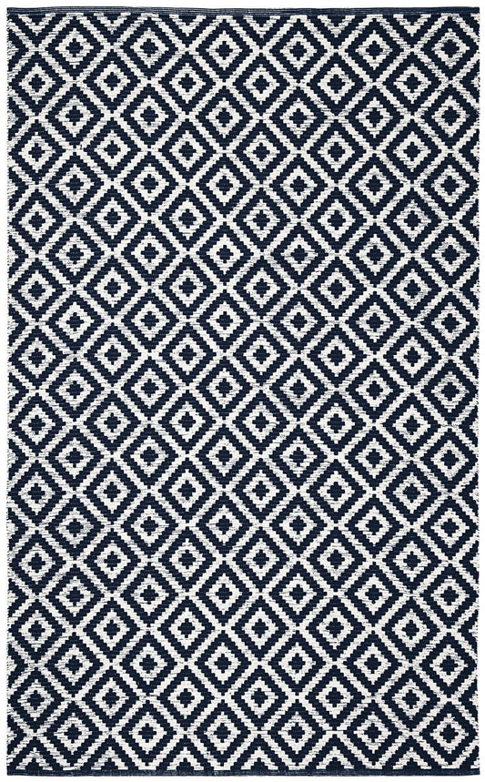 Safavieh Montauk Mtk613C Navy / Ivory Geometric Area Rug