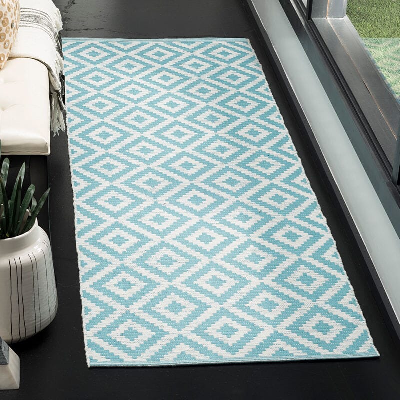 Safavieh Montauk Mtk613L Light Blue / Ivory Geometric Area Rug