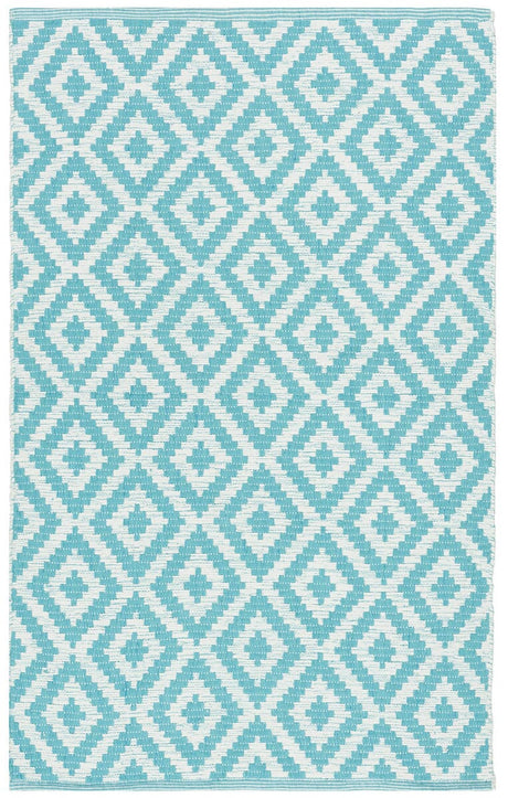 Safavieh Montauk Mtk613L Light Blue / Ivory Rugs.