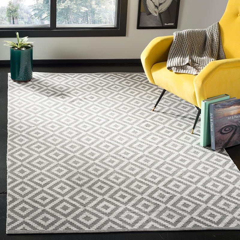 Safavieh Montauk Mtk613M Grey / Ivory Geometric Area Rug