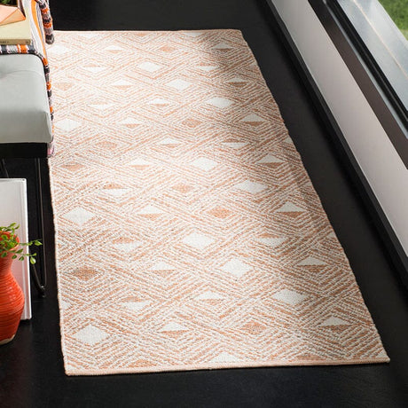 Safavieh Montauk Mtk614O Peach / Ivory Rugs.