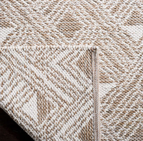 Safavieh Montauk Mtk614R Beige / Ivory Rugs.