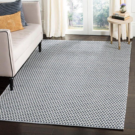 Safavieh Montauk Mtk616N Slate / Ivory Rugs.