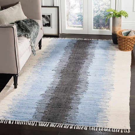 Safavieh Montauk Mtk710A Grey / Black Rugs.