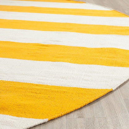 Safavieh Montauk Mtk712A Yellow / Ivory Striped Area Rug