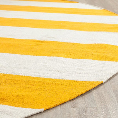 Safavieh Montauk Mtk712A Yellow / White Rugs.