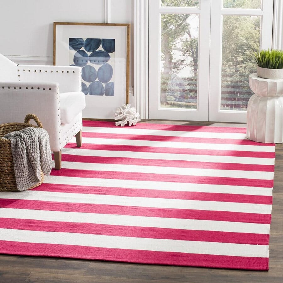 Safavieh Montauk Mtk712B Red / Ivory Striped Area Rug