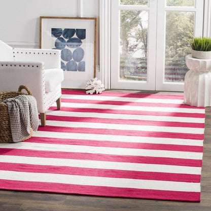 Safavieh Montauk Mtk712B Red / Ivory Striped Area Rug