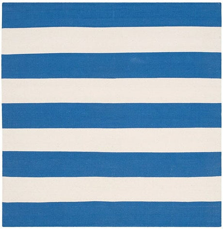 Safavieh Montauk Mtk712C Blue / White Rugs.