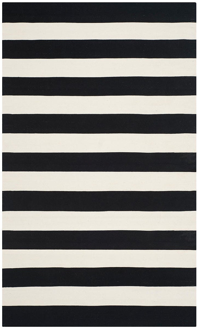 Safavieh Montauk Mtk712D Black / White Rugs.