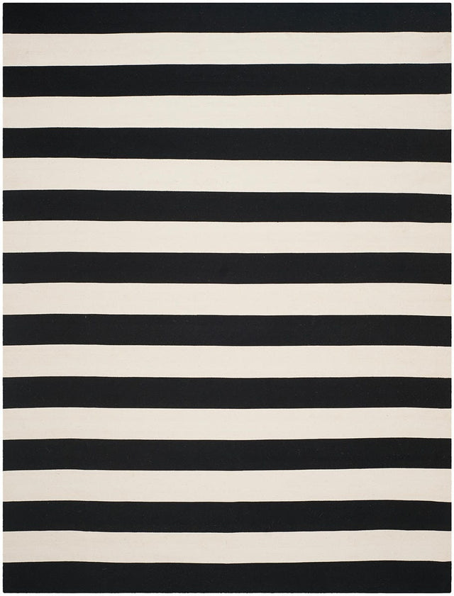 Safavieh Montauk Mtk712D Black / White Rugs.