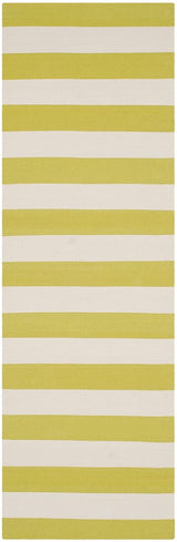 Safavieh Montauk Mtk712E Green / White Rugs.