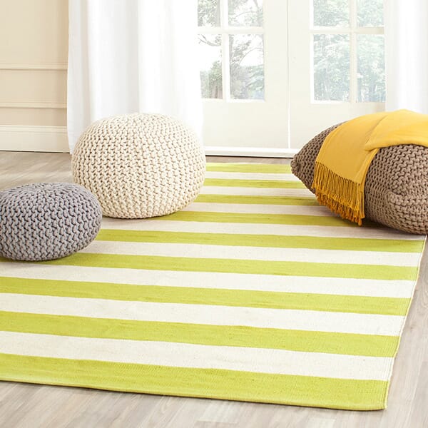 Safavieh Montauk Mtk712E Green / White Rugs.