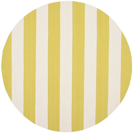 Safavieh Montauk Mtk712E Green / White Rugs.