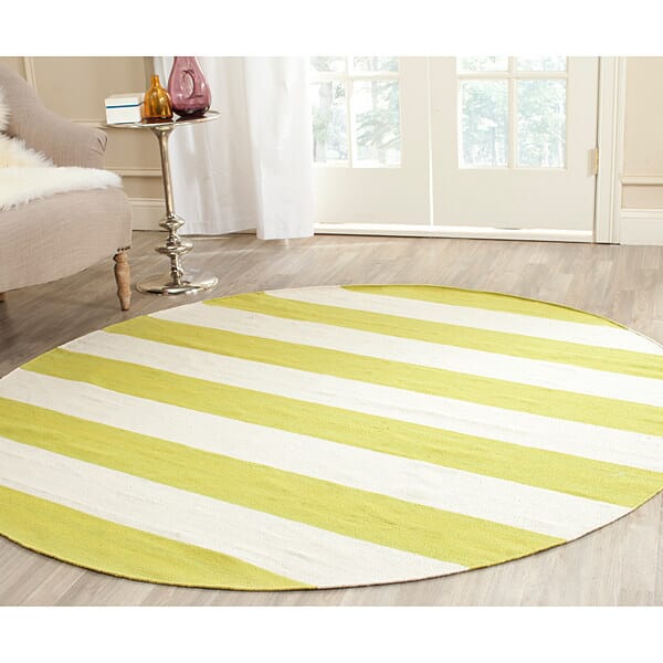 Safavieh Montauk Mtk712E Green / White Rugs.