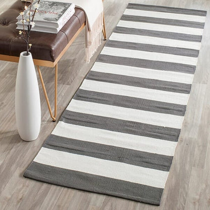 Safavieh Montauk Mtk712G Grey / Ivory Striped Area Rug