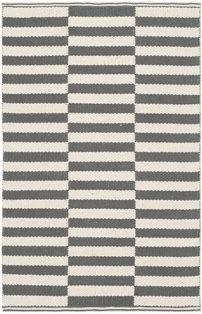 Safavieh Montauk Mtk715A Ivory / Grey Striped Area Rug