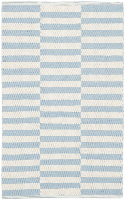 Safavieh Montauk Mtk715B Ivory / Light Blue Striped Area Rug