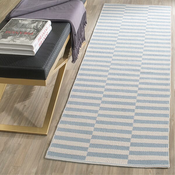 Safavieh Montauk Mtk715B Ivory / Light Blue Striped Area Rug