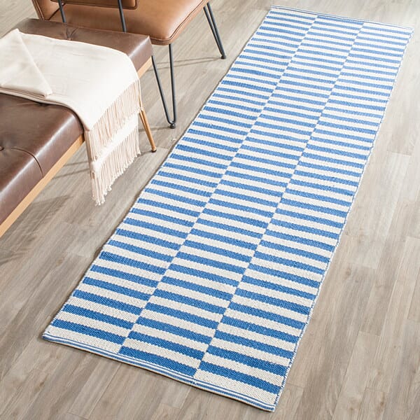 Safavieh Montauk Mtk715C Ivory / Blue Striped Area Rug