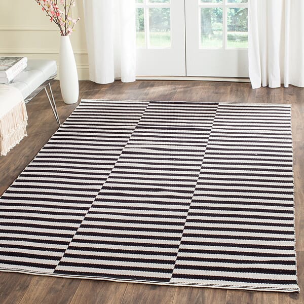 Safavieh Montauk Mtk715D Ivory / Black Striped Area Rug