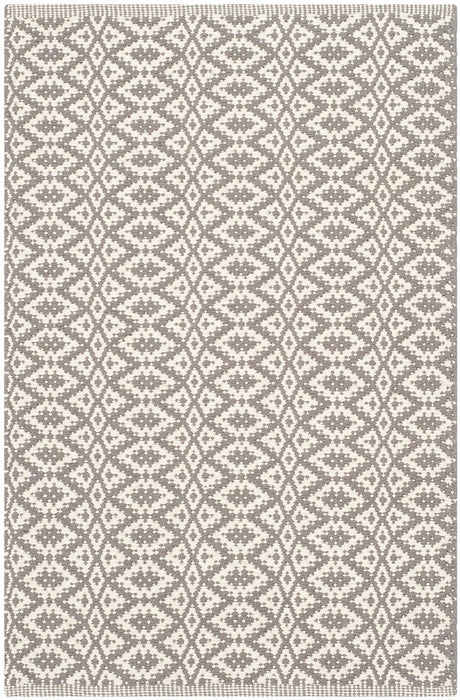 Safavieh Montauk Mtk716A Ivory / Grey Rugs.