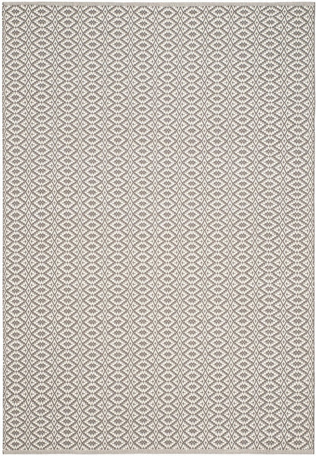 Safavieh Montauk Mtk716A Ivory / Grey Rugs.