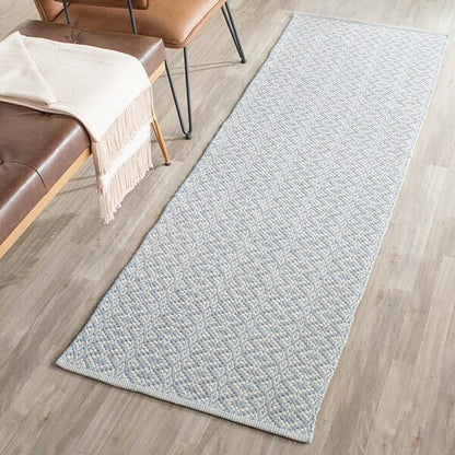 Safavieh Montauk Mtk716B Ivory / Light Blue Geometric Area Rug