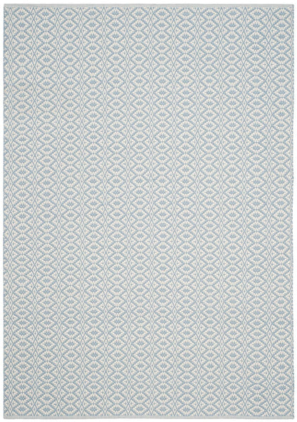 Safavieh Montauk Mtk716B Ivory / Light Blue Geometric Area Rug