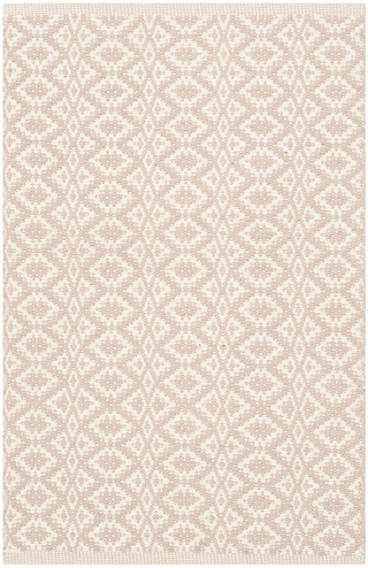 Safavieh Montauk Mtk716G Ivory / Beige Geometric Area Rug