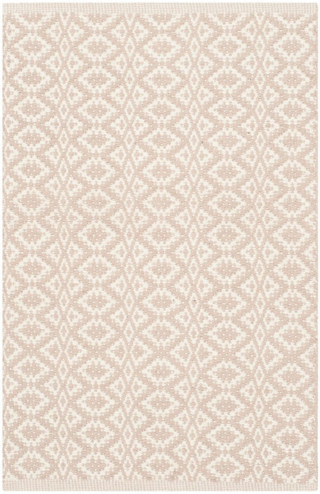 Safavieh Montauk Mtk716G Ivory / Beige Rugs.