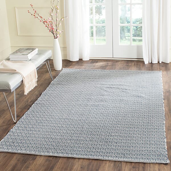 Safavieh Montauk Mtk717H Ivory / Navy Rugs.