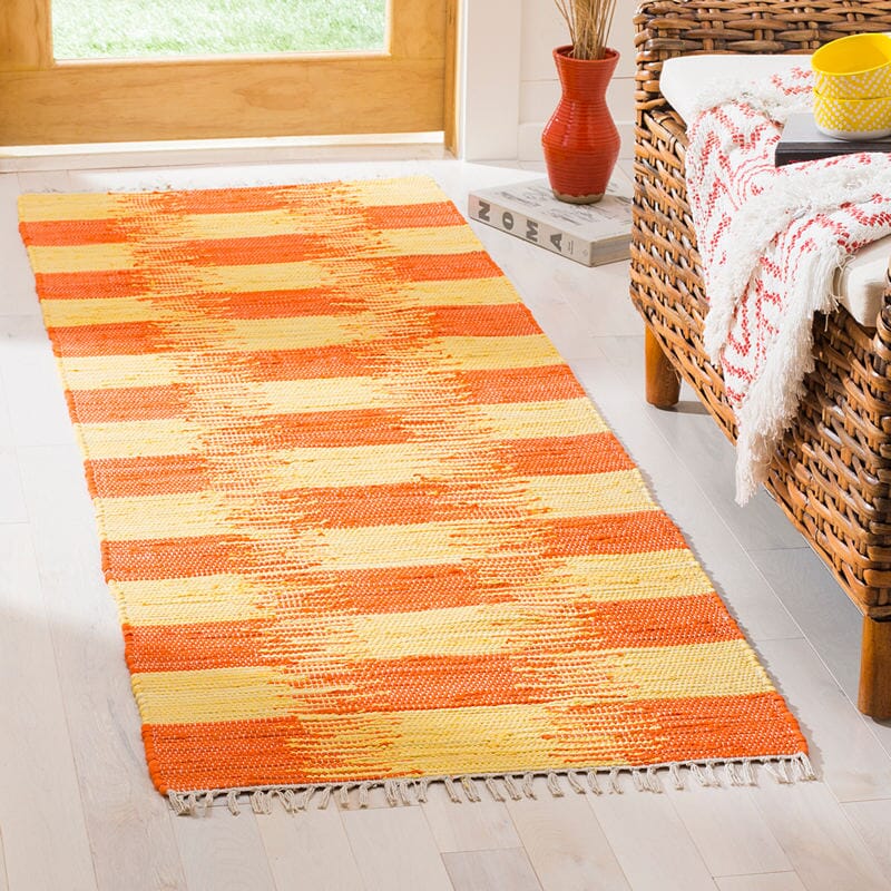 Safavieh Montauk Mtk721C Yellow / Orange Geometric Area Rug