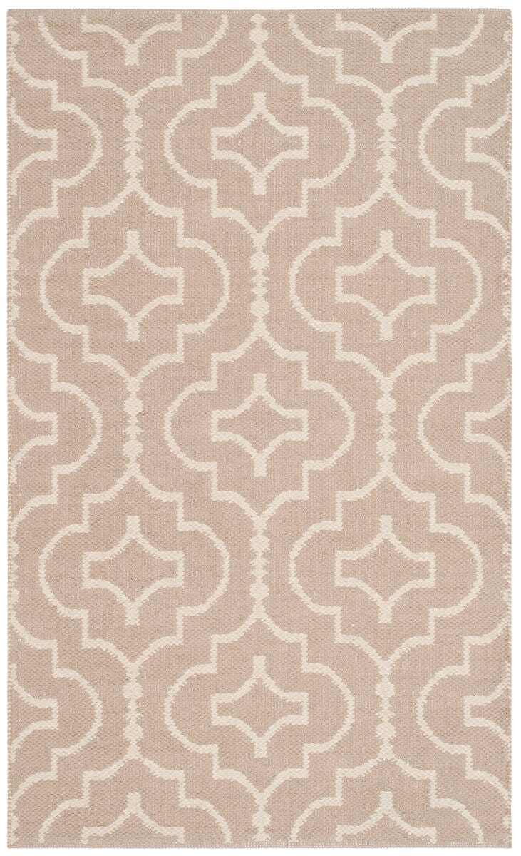 Safavieh Montauk Mtk722A Grey / Ivory Geometric Area Rug