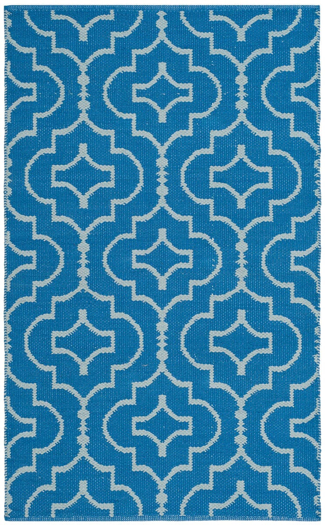 Safavieh Montauk Mtk722C Blue / Ivory Rugs.