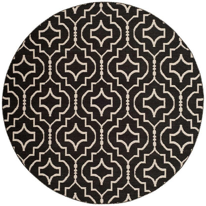 Safavieh Montauk Mtk722D Black / Ivory Geometric Area Rug