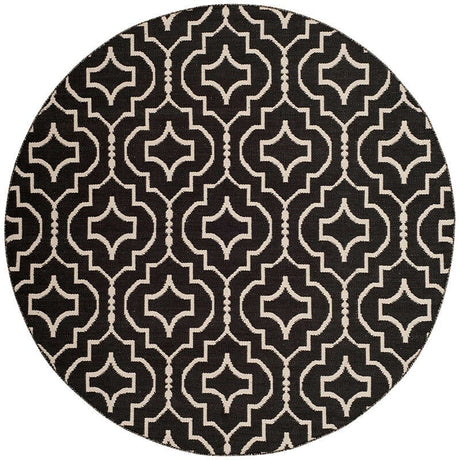 Safavieh Montauk Mtk722D Black / Ivory Rugs.