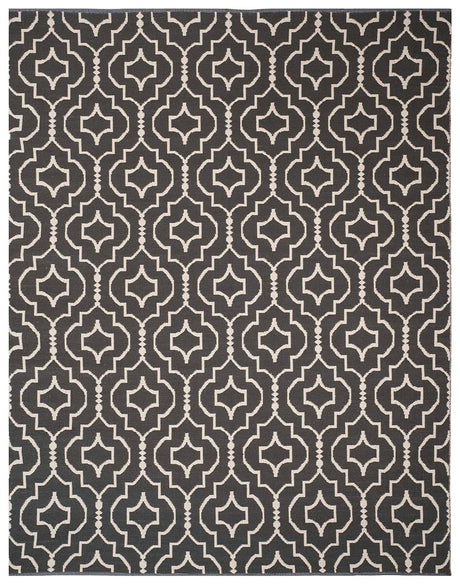 Safavieh Montauk Mtk722E Dark Grey / Ivory Rugs.