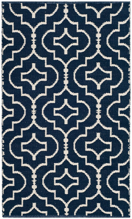 Safavieh Montauk Mtk722H Navy / Ivory Rugs.