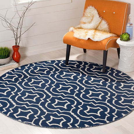 Safavieh Montauk Mtk722H Navy / Ivory Rugs.