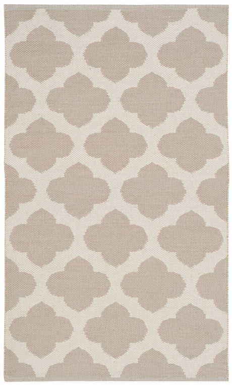 Safavieh Montauk Mtk723A Grey / Ivory Rugs.